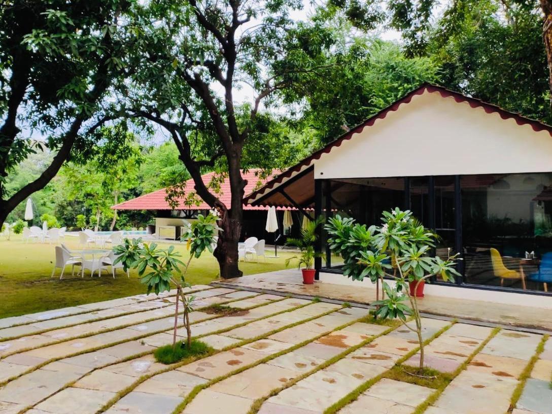 Aranya Vilas - A Nature Resort Udajpur Exteriér fotografie