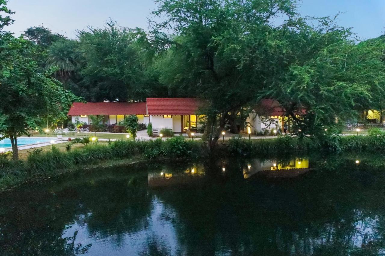 Aranya Vilas - A Nature Resort Udajpur Exteriér fotografie