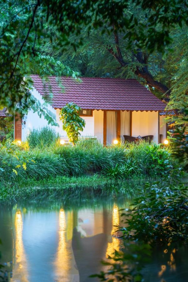 Aranya Vilas - A Nature Resort Udajpur Exteriér fotografie